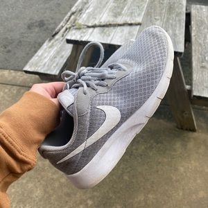 Great Condition Nike Tanjuns